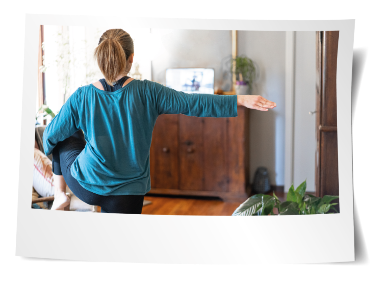 Kvinna som tränar yoga